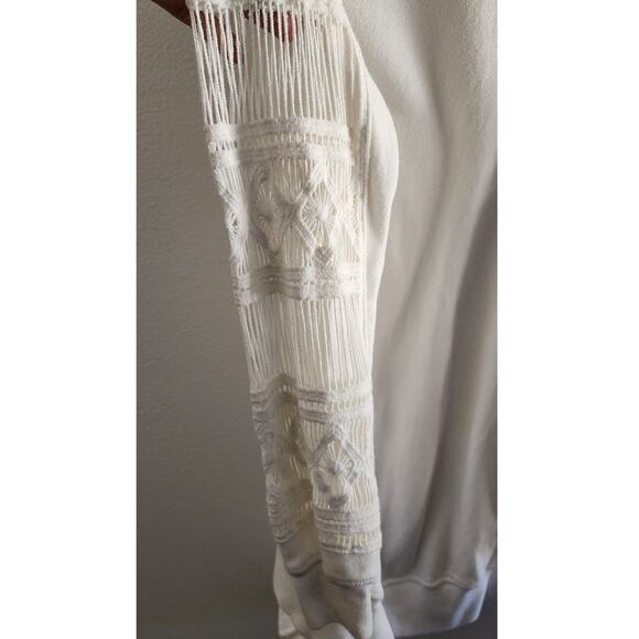 Pam & Gela Hi-Low Lace Long Sleeve Sweatshirt White XS - Picture 9 of 10